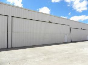 175 Piper Blvd., Commercial Hangar in Spruce Creek