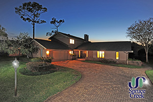 1813 Wiley Post Trail | Hamgar Home in Spruce Creek Fly-In