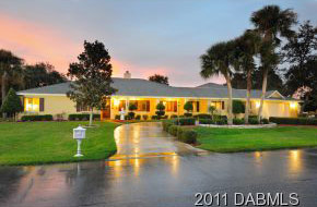 1842 Wright Drive, Hangar Home 1842 Wright Drive, Hangar Home