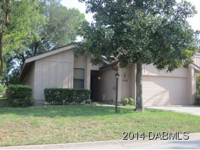 1901 Whisperwood Way, Condo Villa in Woodside at Spruce Creek 1901 Whisperwood Way, Condo Villa in Woodside at Spruce Creek