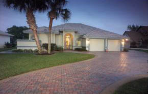 1959 Country Club Drive, Golf Course Home