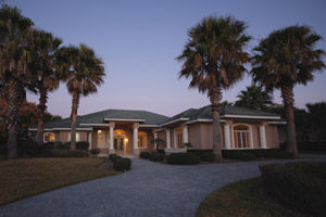 2522 Tail Spin Trail, Hangar Home in Spruce Creek