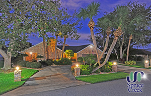 2644 Slow Flight - Spruce Creek Hangar Home