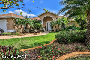 2886 Rickenbacker Trail, Hangar Home in Spruce Creek 2886 Rickenbacker Trail, Hangar Home in Spruce Creek